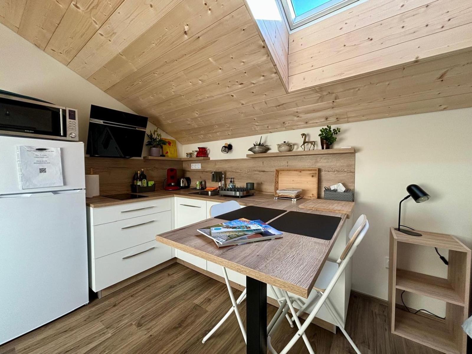 Sous Le Saule Apartment Nods ภายนอก รูปภาพ